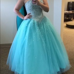 Mori lee prom dress